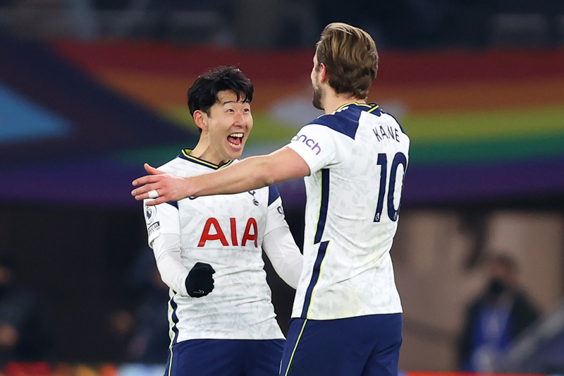 Bale và Kane bừng sáng, Tottenham đại thắng "bốn sao"