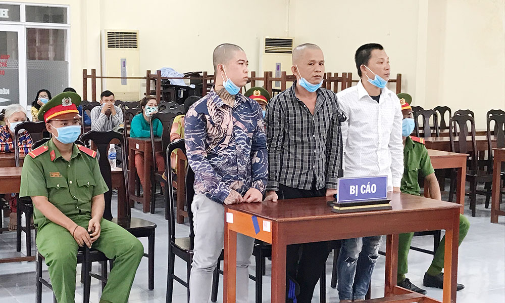 Ngồi tù vì buôn bán “cưỡng ép”