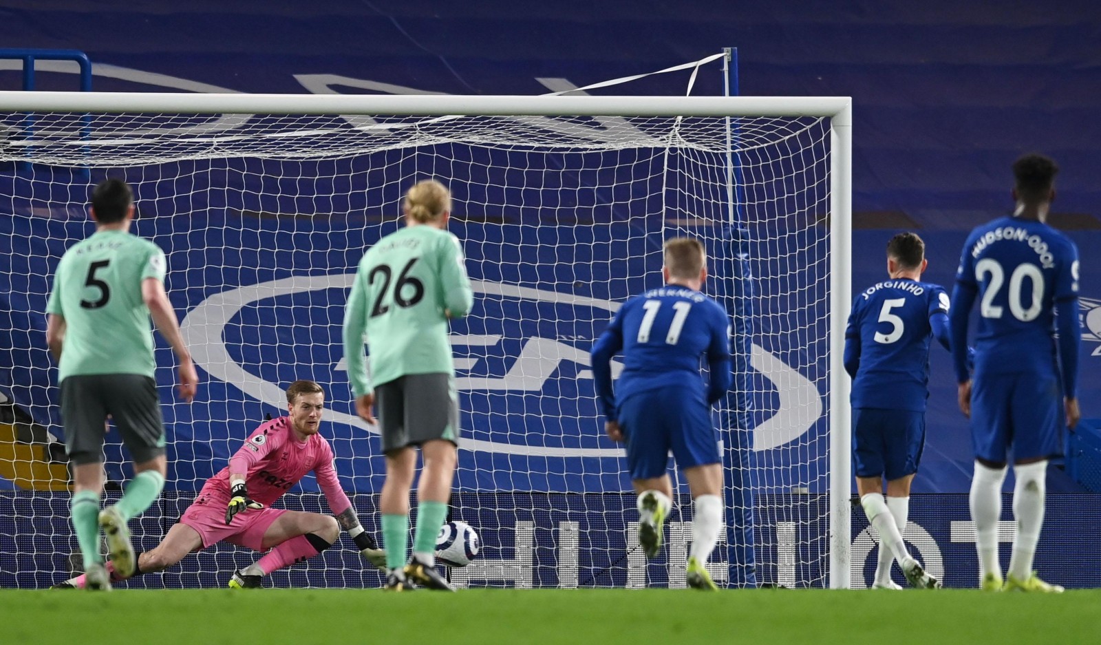 Đánh bại Everton, Chelsea tiếp tục bay cao thời Tuchel