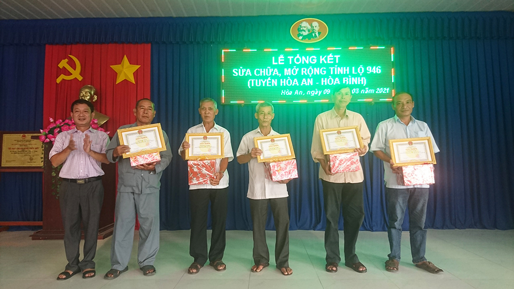 Vận động sửa chữa, mở rộng Tỉnh lộ 946, tuyến Hòa An - Hòa Bình
