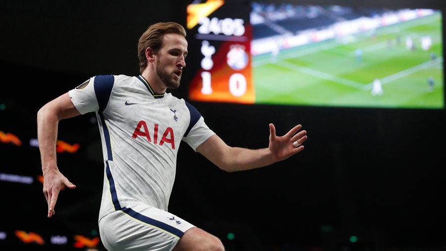 Harry Kane chói sáng, Tottenham giành lợi thế lớn