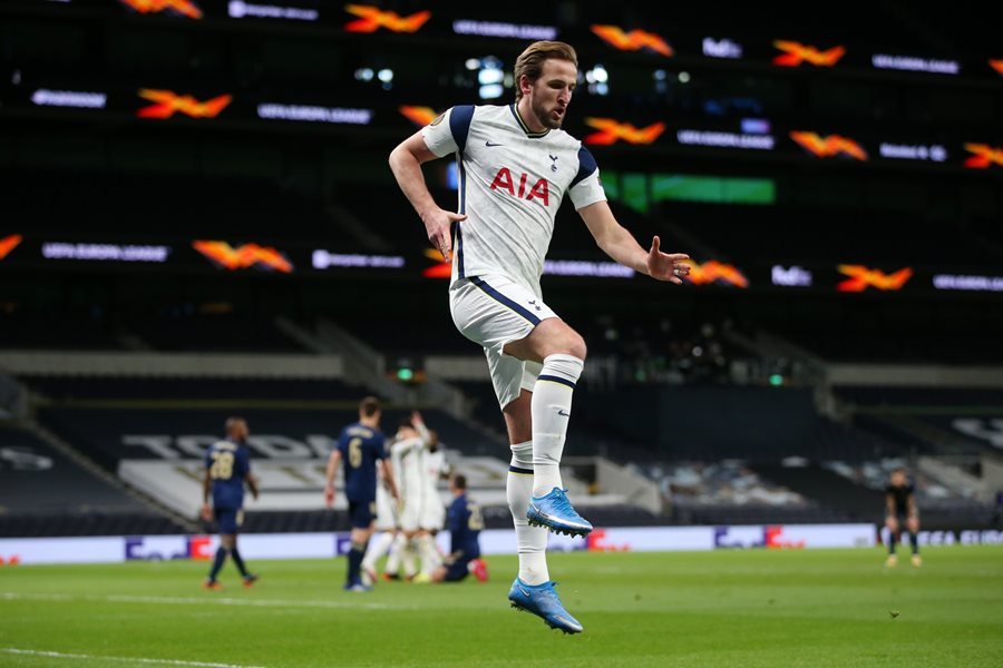 Harry Kane chói sáng, Tottenham giành lợi thế lớn