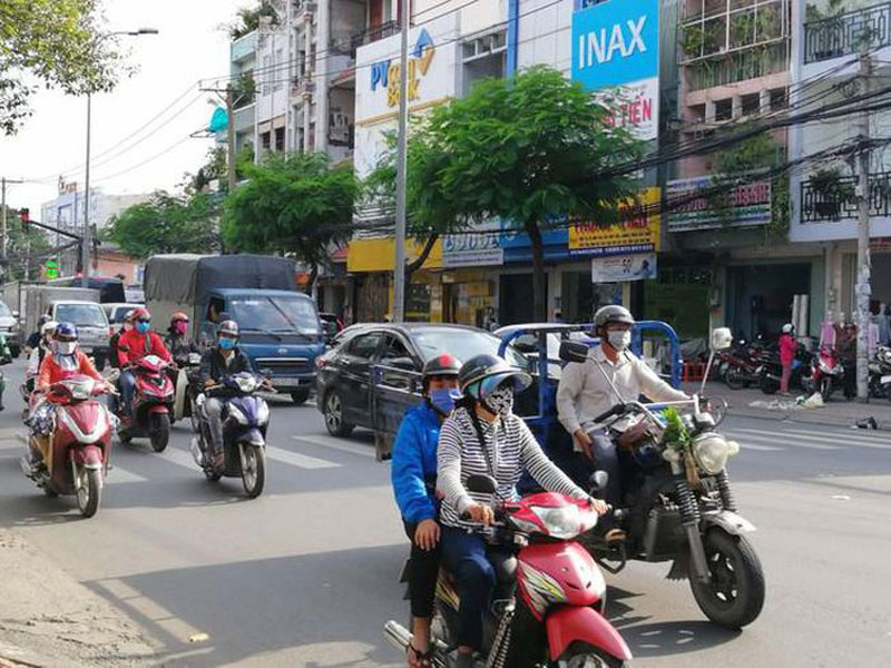 Nam Bộ tiếp tục nắng nóng, chiều tối có mưa dông