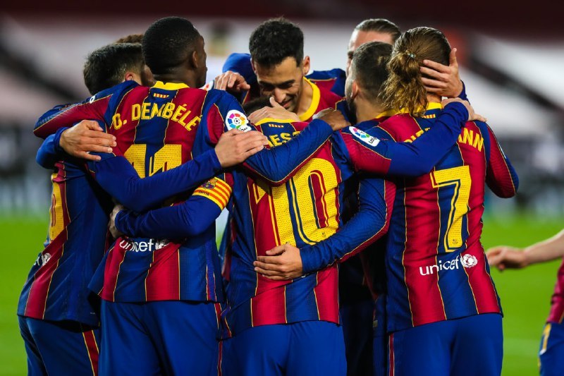 Messi lập kỷ lục, Barca đòi lại vị trí thứ 2 từ tay Real