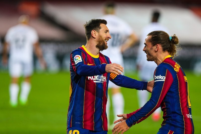 Messi lập kỷ lục, Barca đòi lại vị trí thứ 2 từ tay Real