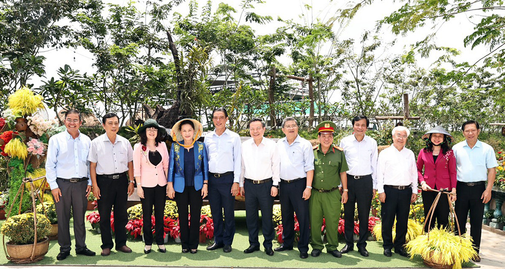 Chủ tịch Quốc hội Nguyễn Thị Kim Ngân thăm Khu du lịch sinh thái Mỹ Luông