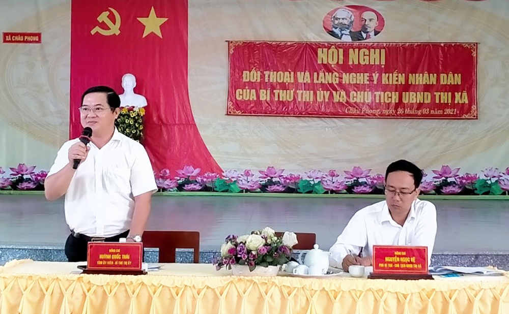 Ban Thường vụ Thị ủy Tân Châu đối thoại và lắng nghe ý kiến nhân dân