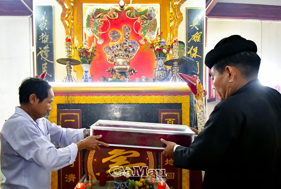 Sắc Thần ở đình Tân Thành