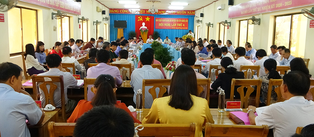 Huyện ủy Tri Tôn sơ kết quí I-2021