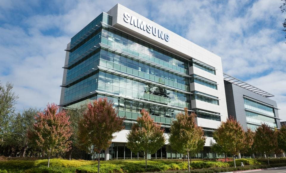 Samsung trở lại là hãng smartphone lớn nhất thế giới
