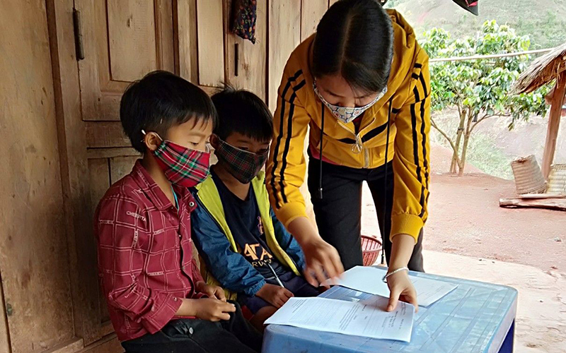 Cô giáo vượt khó vì học sinh