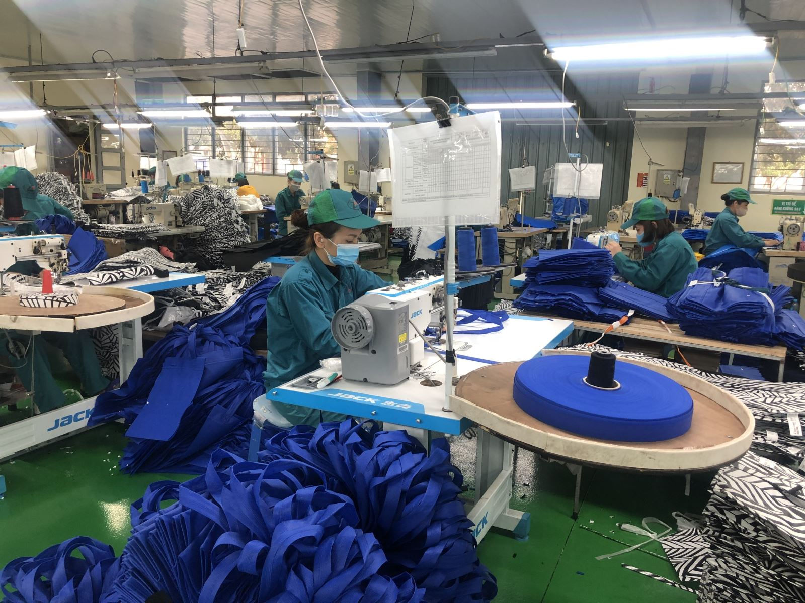 Xuất nhập khẩu của Việt Nam phục hồi mạnh mẽ trong quý I-2021