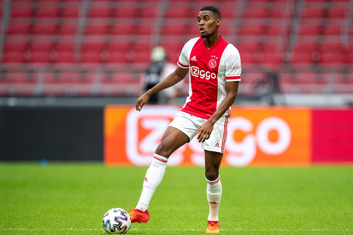 MU lấy Kulusevski, Arsenal mua Zaha