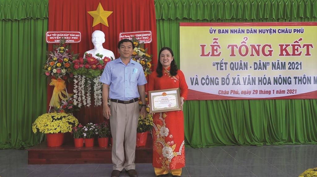 Châu Phú thực hiện phong trào “Toàn dân đoàn kết xây dựng đời sống văn hóa”