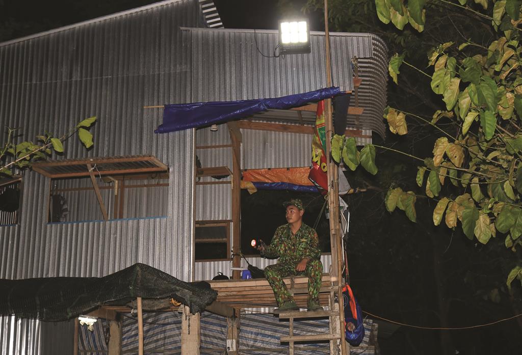 Biên giới về đêm