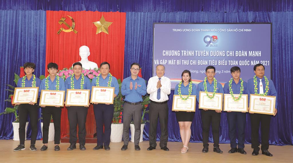 Phát huy hiệu quả cuộc vận động “Xây dựng Chi đoàn mạnh”