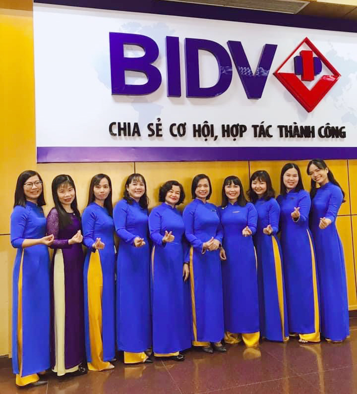 Thông báo tuyển dụng cán bộ năm 2021