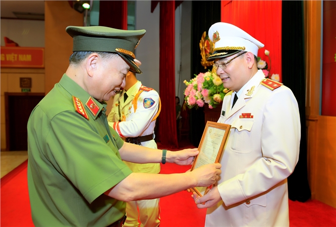 Thăng cấp bậc hàm Trung tướng đối với đồng chí Tô Ân Xô