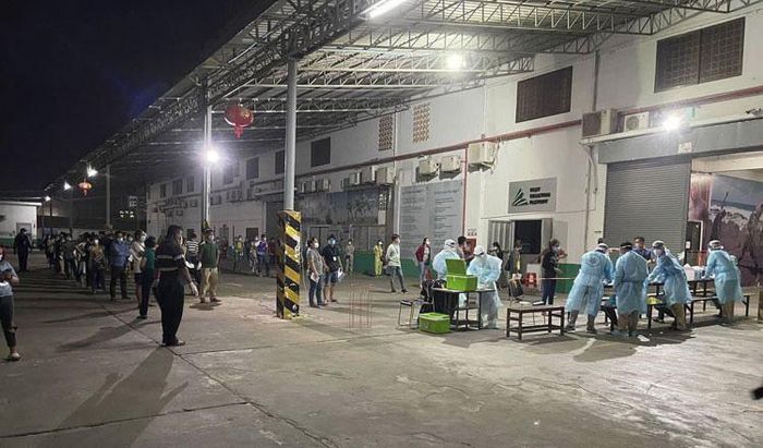 Campuchia: Số ca mắc mới COVID-19 đang tăng ở mức báo động