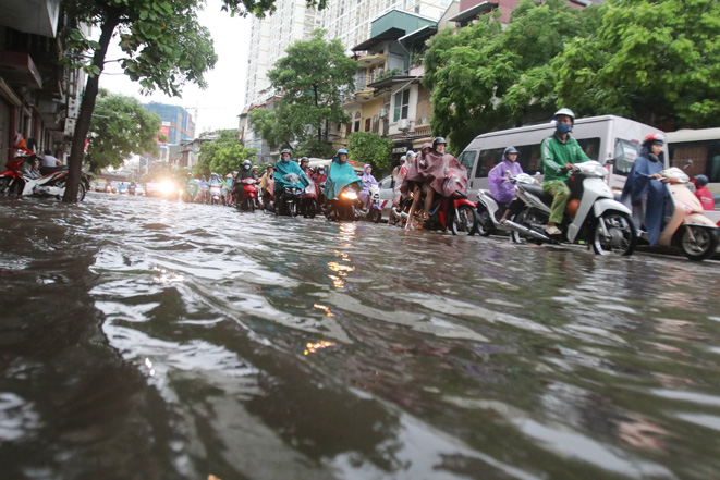 Đông Bắc Bộ và Thanh Hoá trời lạnh, vùng núi có nơi trời rét