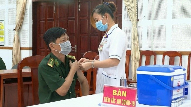 An Giang khẩn trương rà soát, thống kê chọn đối tượng ưu tiên tiêm ngừa miễn phí vắc xin phòng COVID-19 (đợt 1)