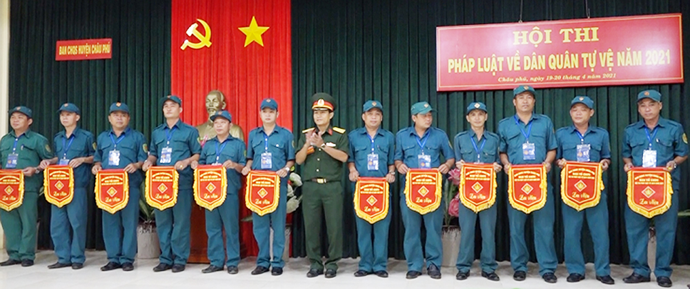 An Giang: Nhiều địa phương tổ chức Hội thi pháp luật về dân quân tự vệ năm 2021