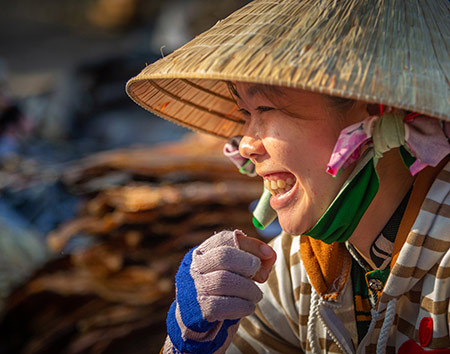 Độc đáo chợ “chồm hổm” ở miền Tây