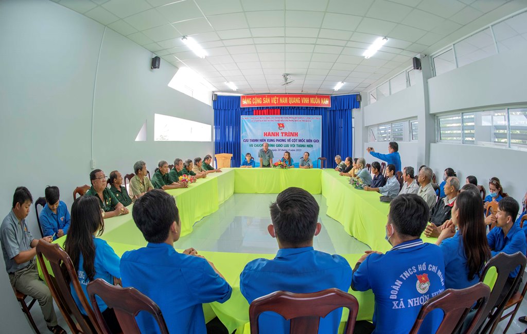 “Hành trình cựu thanh niên xung phong về cột mốc biên giới” nhân kỷ niệm 71 năm ngày Truyền thống lực lượng thanh niên xung phong Việt Nam