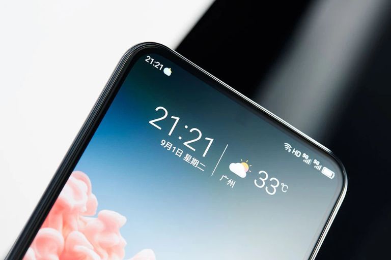 Xu hướng smartphone camera ẩn dưới màn hình trong năm nay