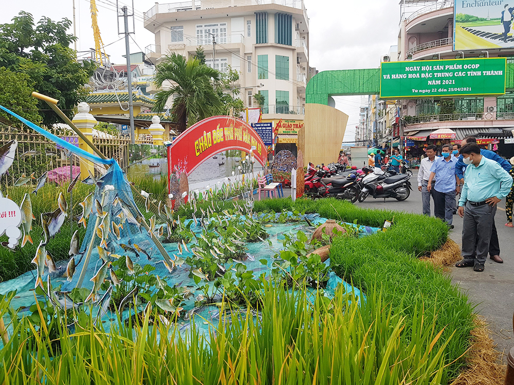 Thỏa sức trải nghiệm đặc sản tại Ngày hội OCOP