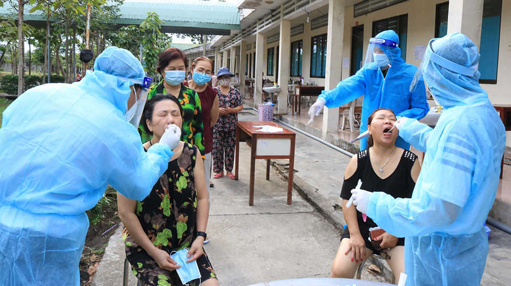 Các công dân từ Úc trở về cách ly tập trung tại An Giang có kết quả xét nghiệm âm tính lần 1