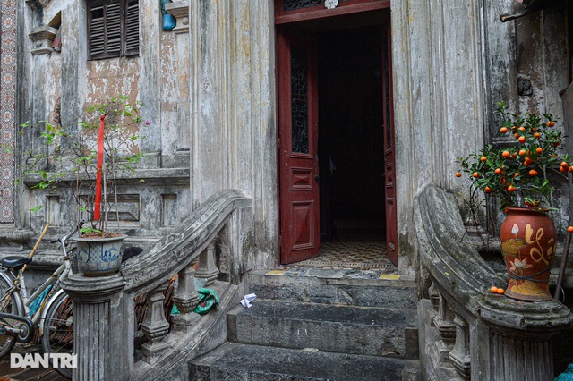 Căn biệt thự cổ của ''đại gia làng miến'' nức tiếng một thời ở Hà Nội