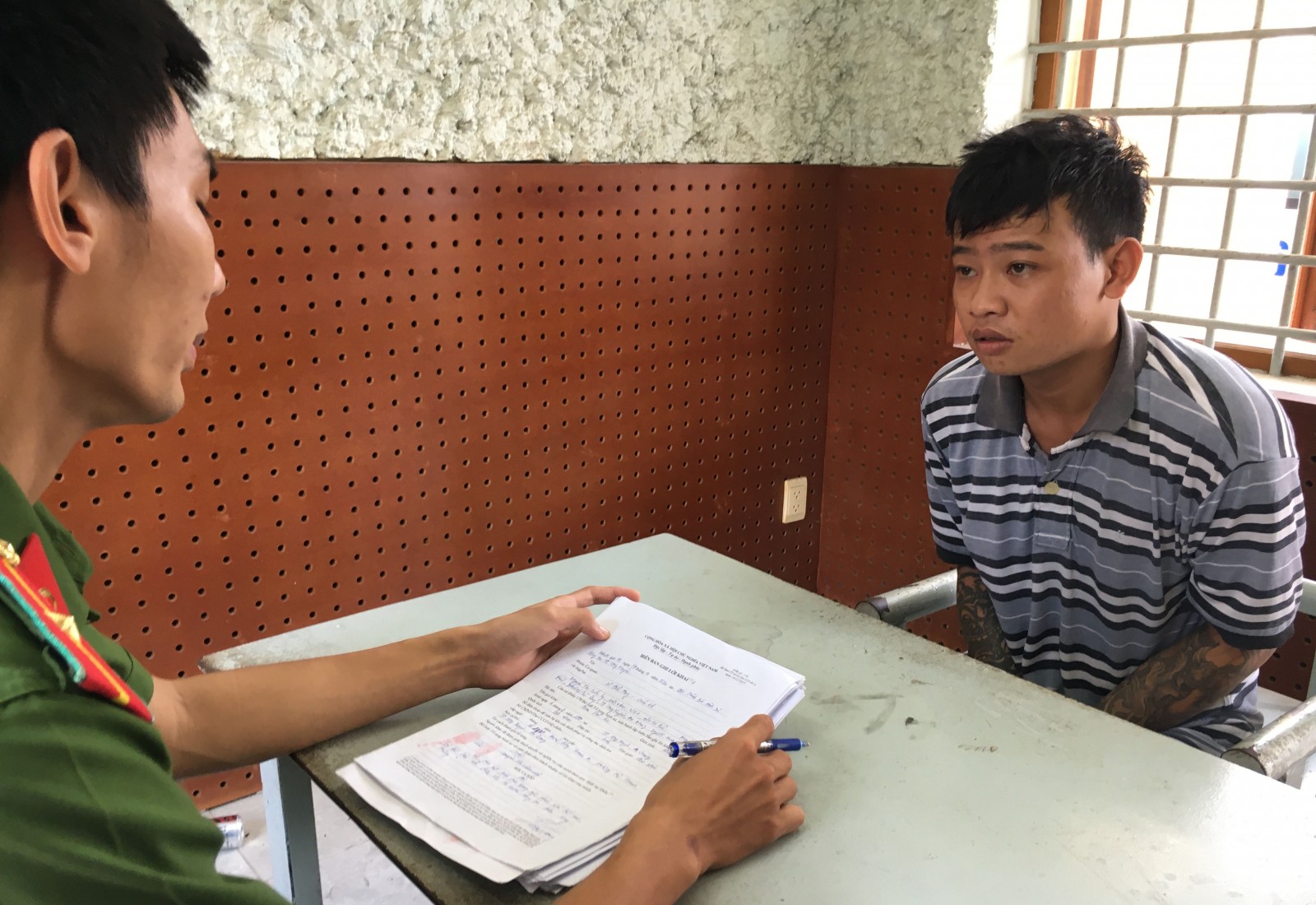Bắt nhanh đối tượng dùng hung khí cướp tài sản