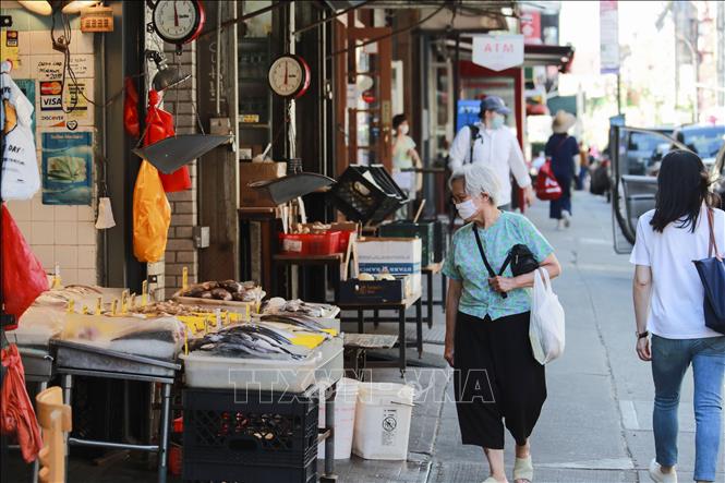 Nguyên nhân khiến các hãng bán lẻ lớn đồng loạt tăng giá hàng hoá