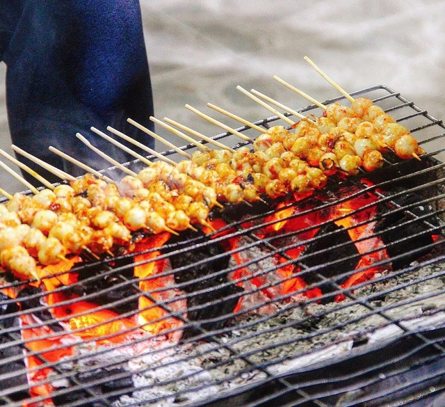 Lạ miệng đặc sản "nhỏ mà có võ", giòn sần sật ở Phan Thiết