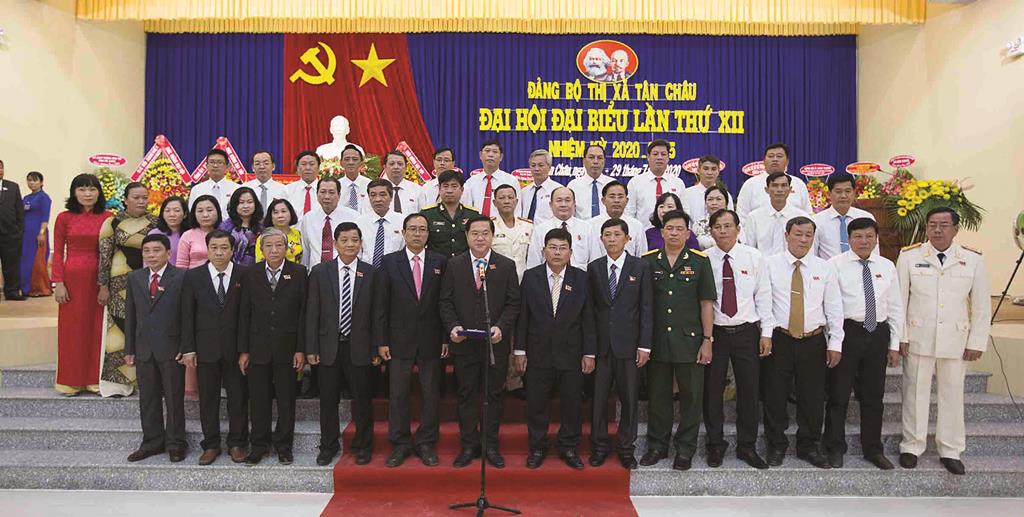 Phát huy truyền thống anh hùng cách mạng, đưa Tân Châu hội nhập và phát triển