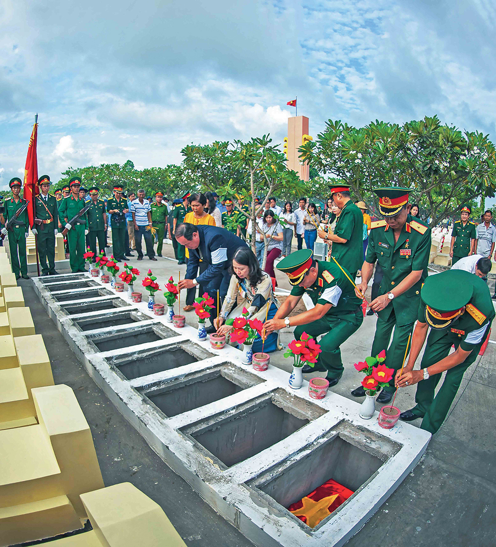 “Tìm kiếm, quy tập, cải táng hài cốt liệt sĩ về đất mẹ”