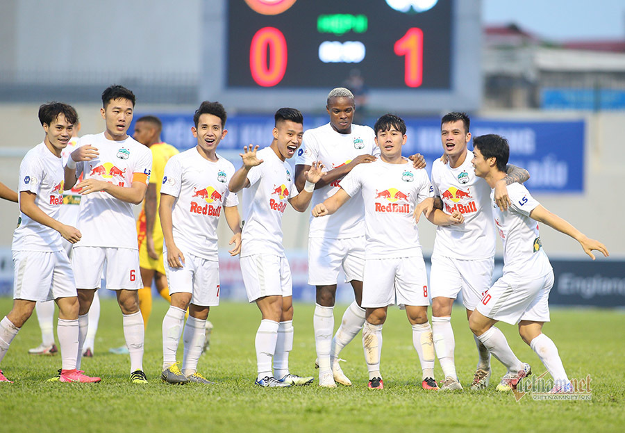 HAGL: Hay và may, không vô địch thì khó ăn nói