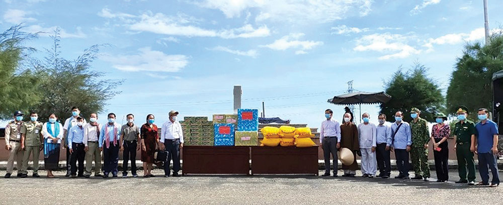 An Giang “căng mình” ngăn mầm bệnh xâm nhập