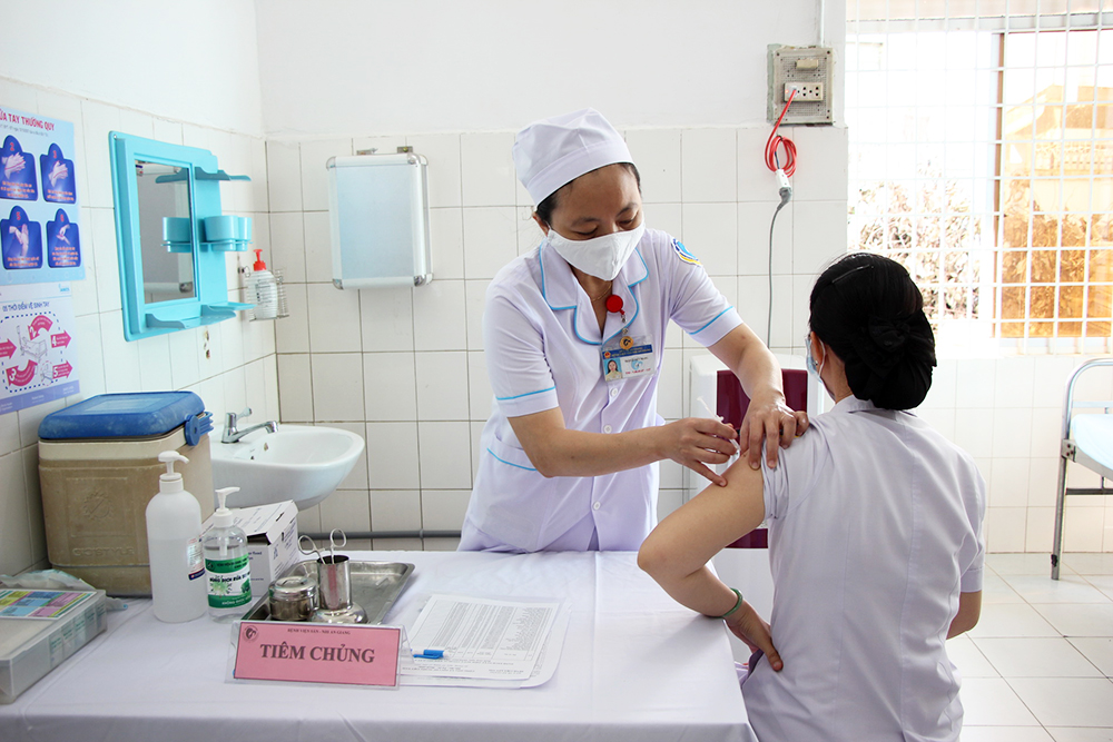An Giang: Nhiều địa phương, đơn vị tiêm vaccine phòng COVID-19