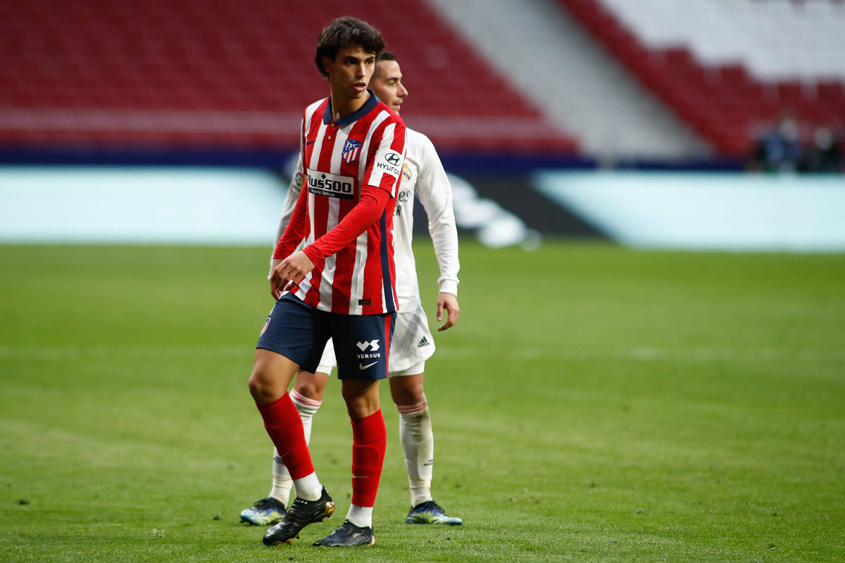 MU lấy Joao Felix, Roma tranh Wijnaldum