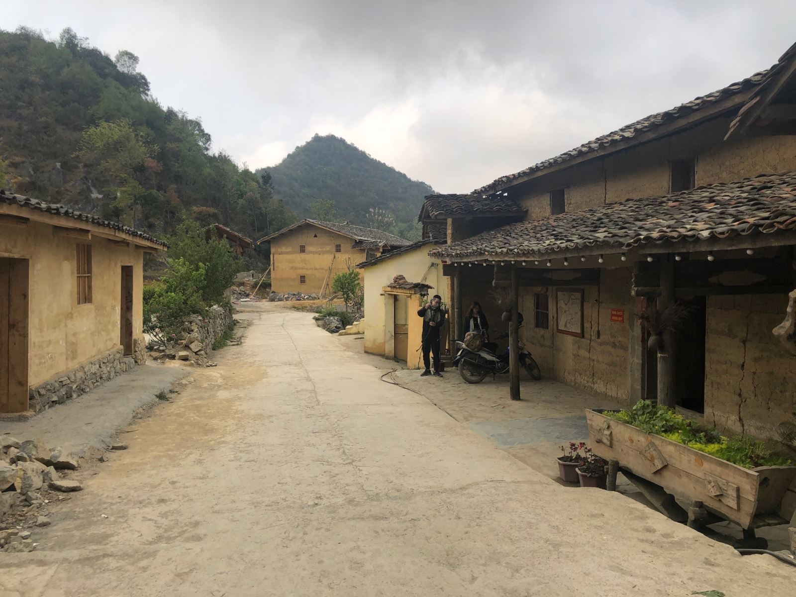 Trở lại Lũng Cú