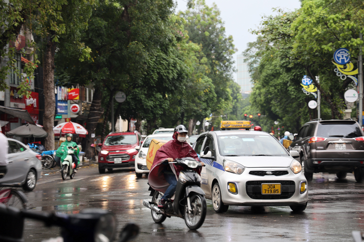 Bắc Bộ trời nắng, Bình Định đến Khánh Hòa và Đắk Lắk tiếp tục có mưa