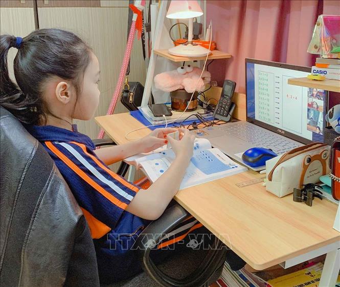 Chỉ tổ chức thi học kỳ trực tuyến trong trường hợp bất khả kháng