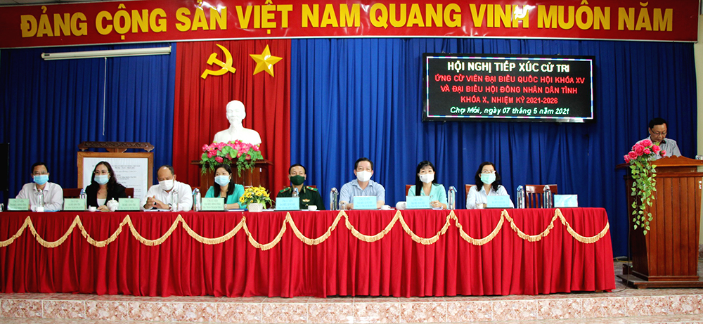Hội nghị gặp gỡ, tiếp xúc giữa cử tri với những người ứng cử đại biểu Quốc hội và đại biểu HĐND