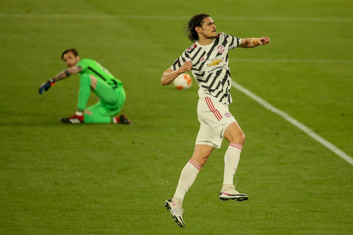 MU vào chung kết Europa League: Phải giữ Cavani bằng mọi giá