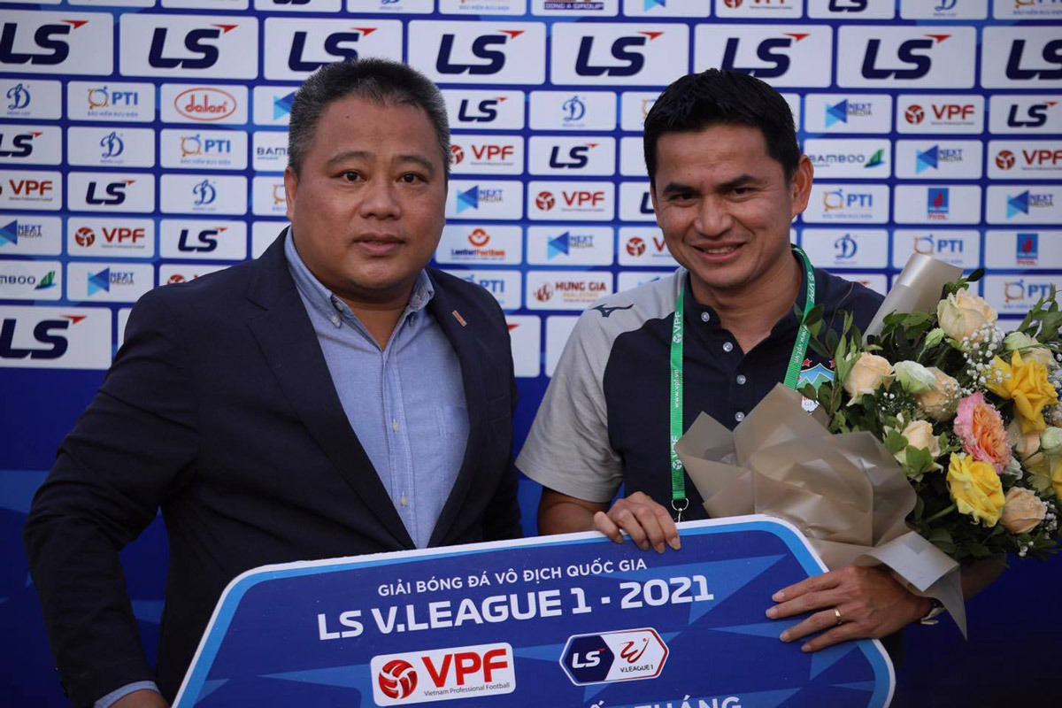 Báo Thái: "HAGL có thể vô địch với Kiatisuk"