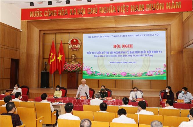 Tổng Bí thư Nguyễn Phú Trọng và các ứng cử đại biểu Quốc hội tham gia vận động bầu cử