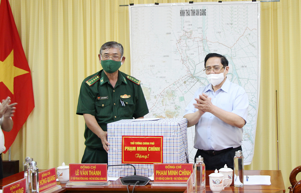 Thủ tướng Chính phủ biểu dương An Giang kiểm soát tốt tình hình biên giới, phòng, chống dịch bệnh COVID-19 hiệu quả