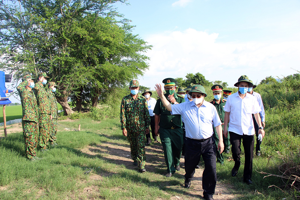 Thủ tướng Chính phủ biểu dương An Giang kiểm soát tốt tình hình biên giới, phòng, chống dịch bệnh COVID-19 hiệu quả